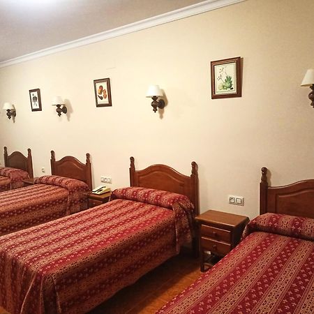 מונטיה Hostal Bellido מראה חיצוני תמונה